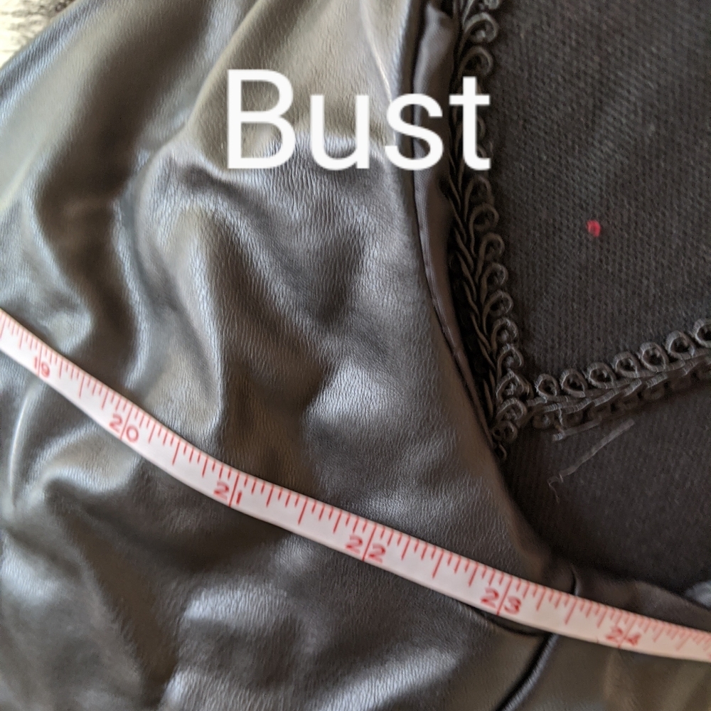 Faux Fur/Leather Vest - Picture 10 of 13
